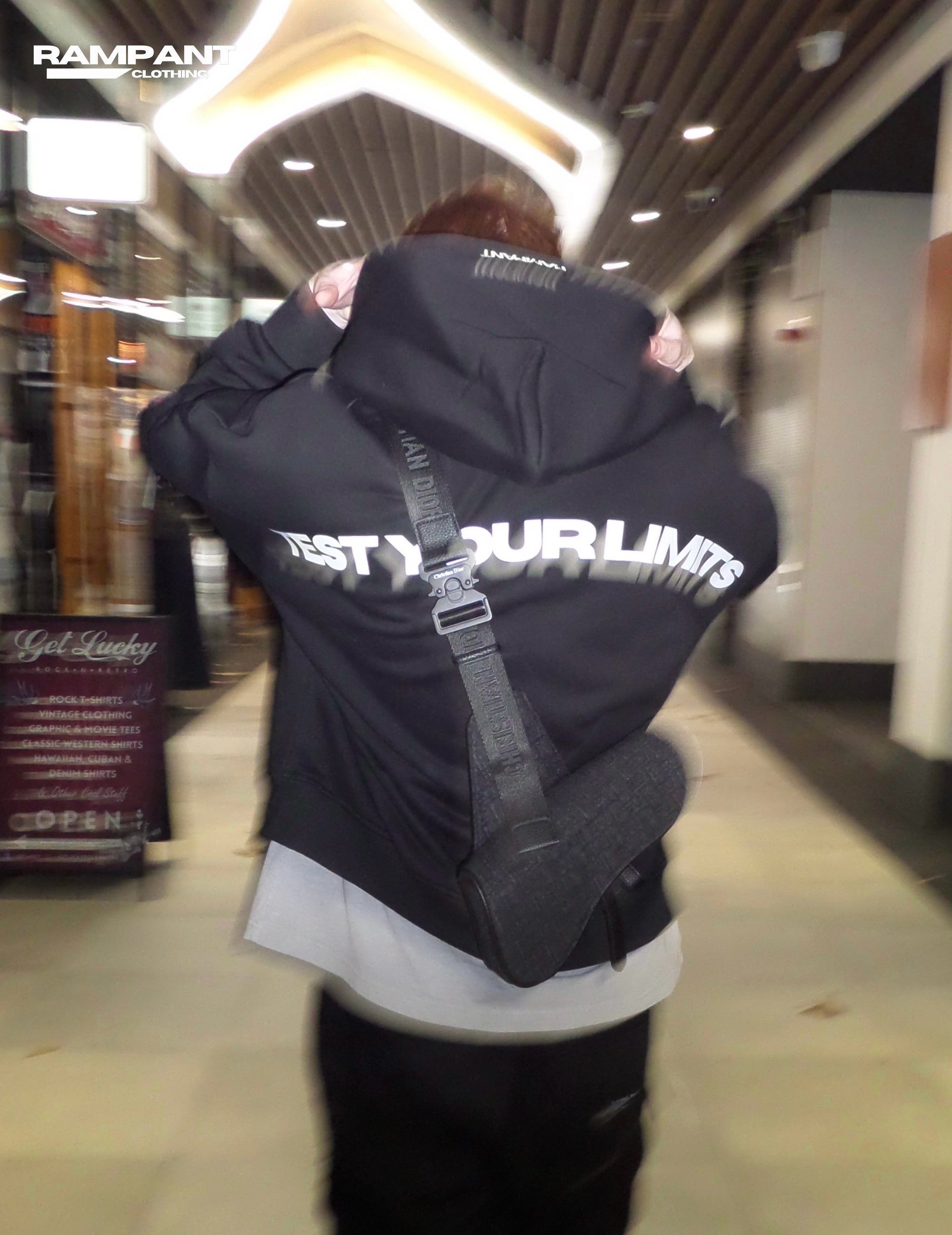 BOXY HOODIE - UNRESTRICTED